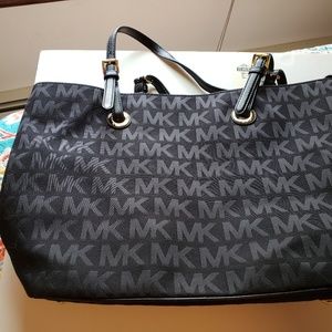 Michael Kors Black Signature Tote